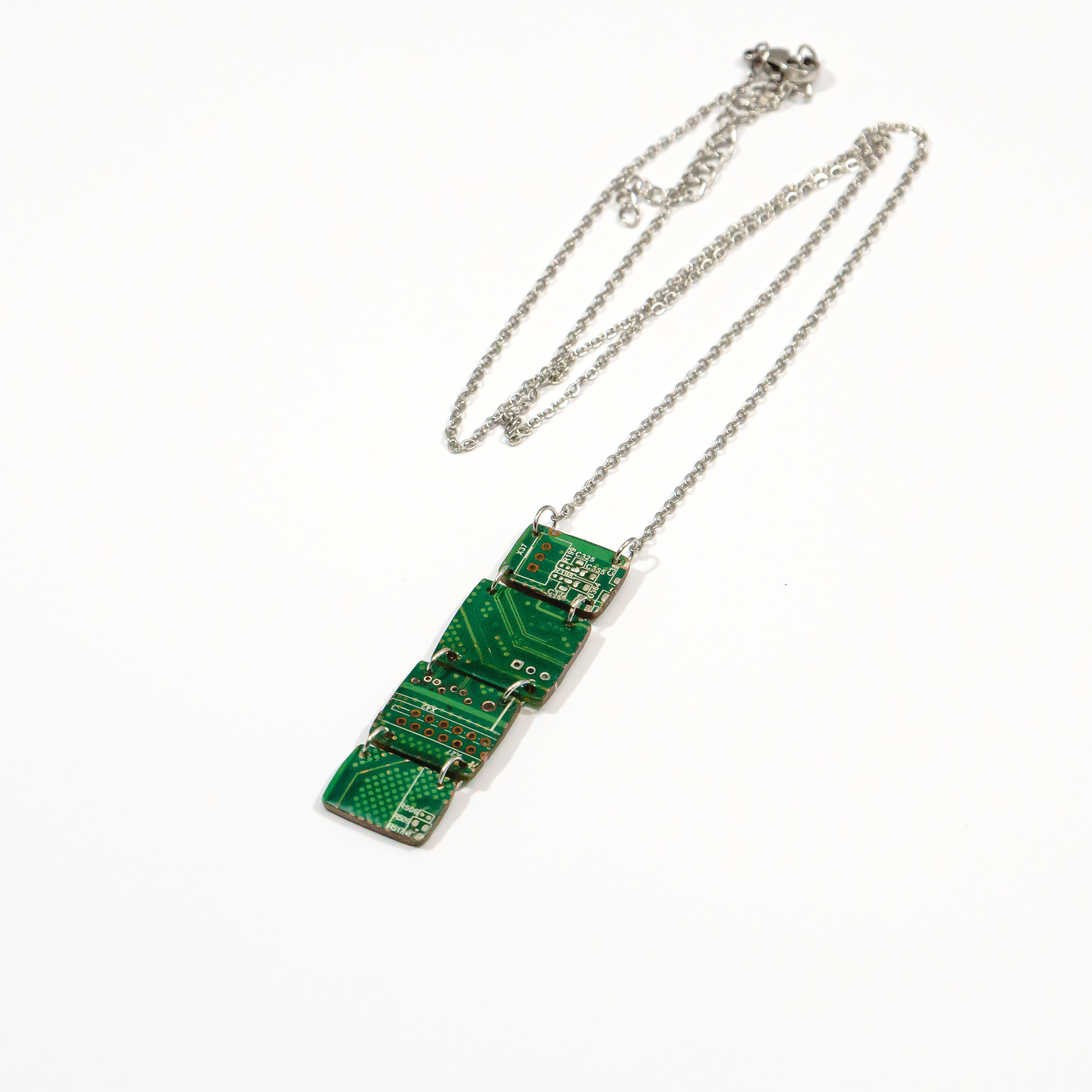 GRID NECKLACE - Image 5