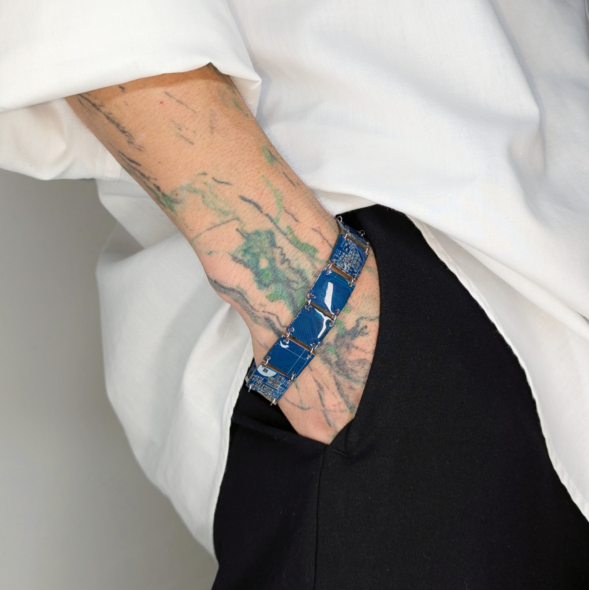 GRID BRACELET - Image 2