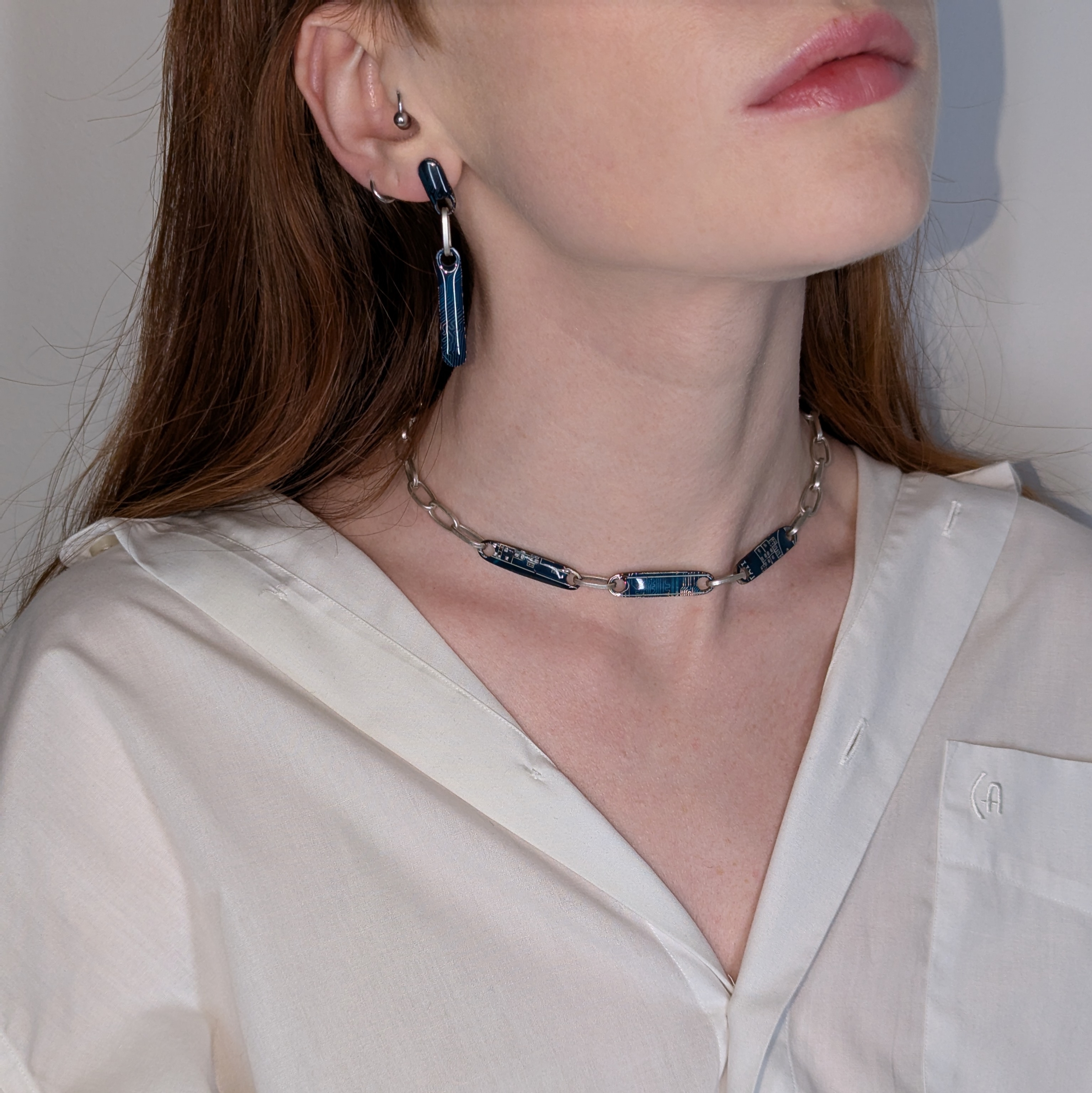 3 STRUCTURES NECKLACE - Image 2